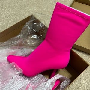 Steve Madden pink booties